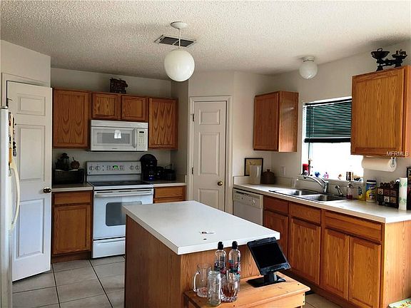 3rd image of 487 Glen Haven Dr