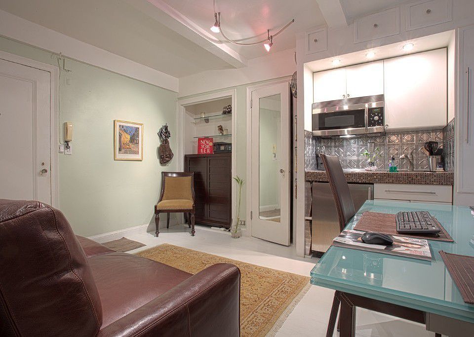 1st image of 315 E 43rd St #310