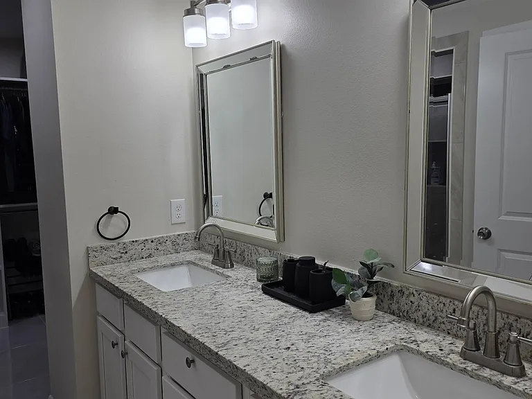 1413 El Caporal Dr — Photo 11
