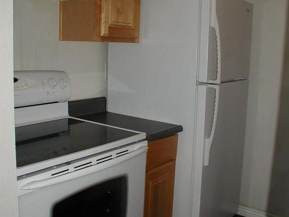 4th image of 14203 N 19th Ave Unit 1052