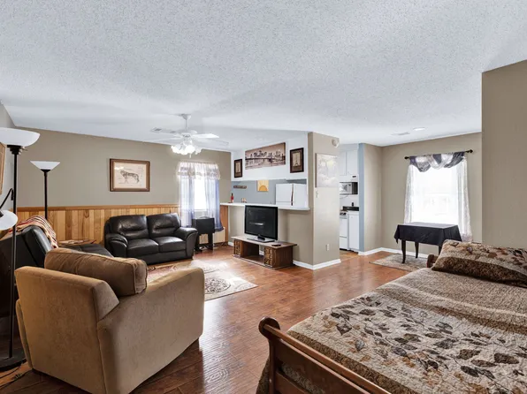 3310 Darby Ln #1, Denton, TX 76207