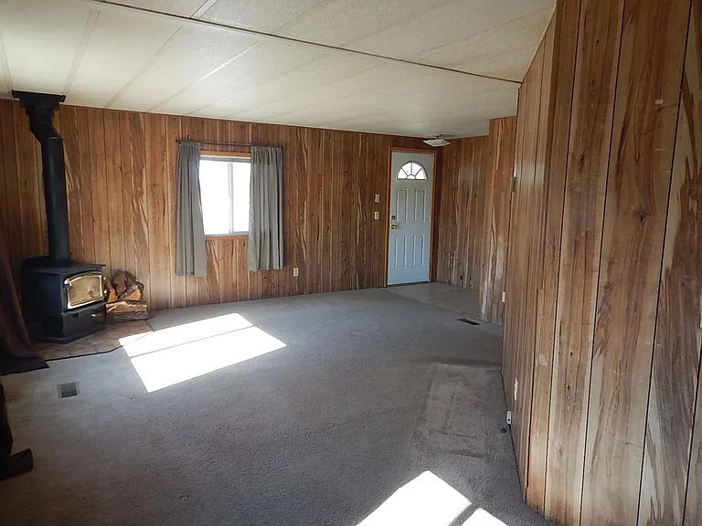 994 SE Willowdale Dr — Photo 4