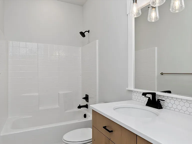 Bradbury Luxury Townhomes — Photo 72