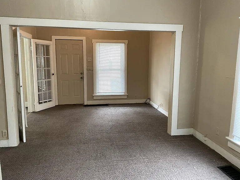 1807 Hale Ave — Photo 9