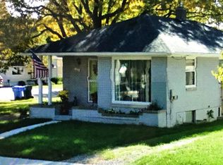 1222 E Mount Hope Ave, Lansing, MI 48910