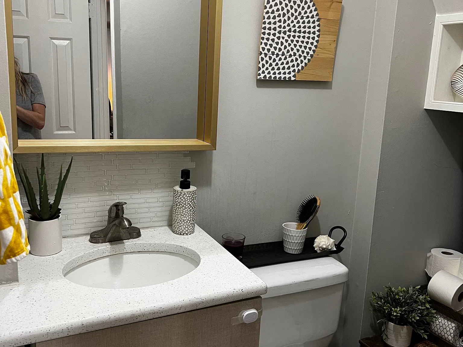 2 bed, 1040 sqft, $1,900 — Photo 4