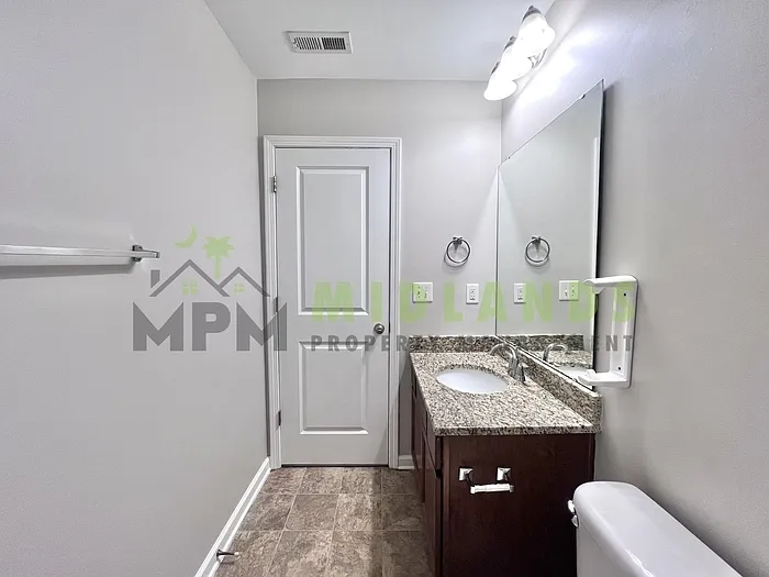 356 Eagle Feather Loop — Photo 26