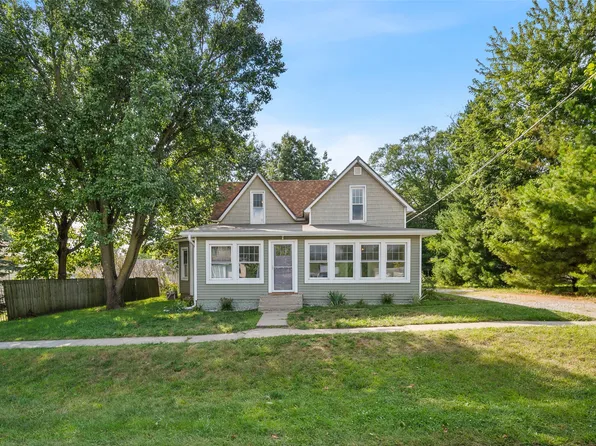 705 Hatton Ave, Dallas Center, IA 50063