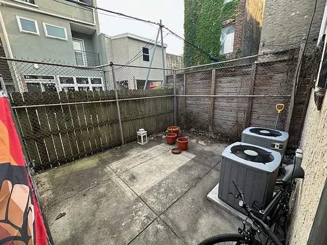 1632 Montrose St #1 — Photo 8