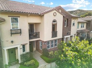 28562 Herrera St, Santa Clarita, CA 91354