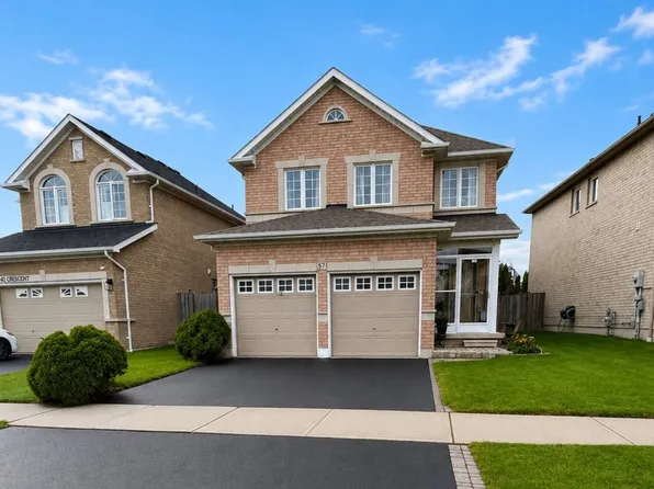 57 Treen Cres, Whitby, ON L1R 3C8