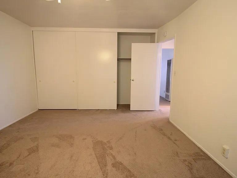 2835 Polk Ave — Photo 13