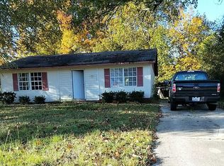 1005 Abrams St, Fayetteville, NC 28311