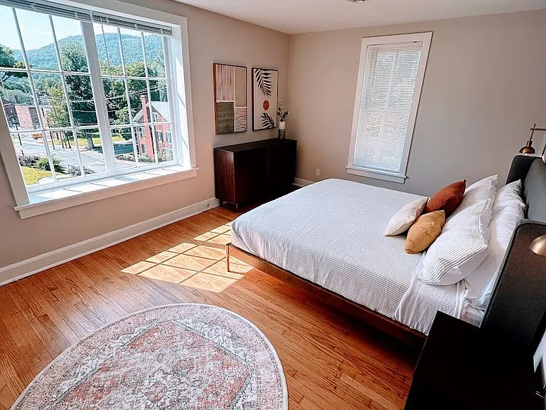 254 N Allegheny St — Photo 13
