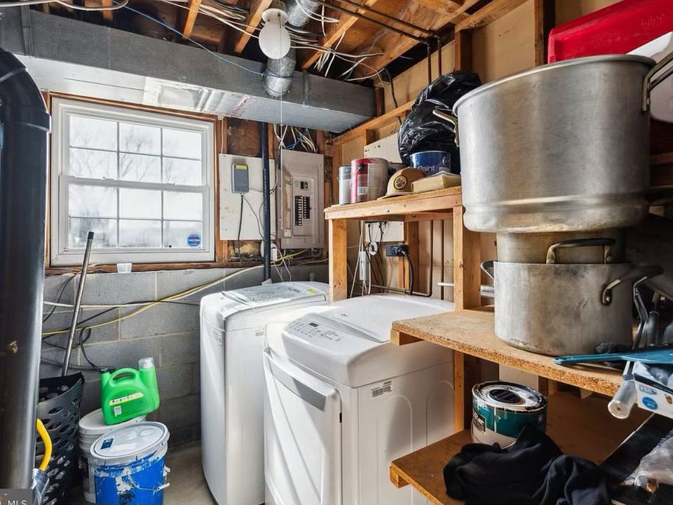 1st image of 5083 Macnamara Dr