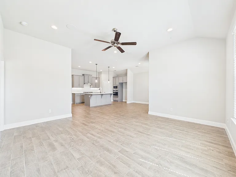 2304 Blackcap St — Photo 21