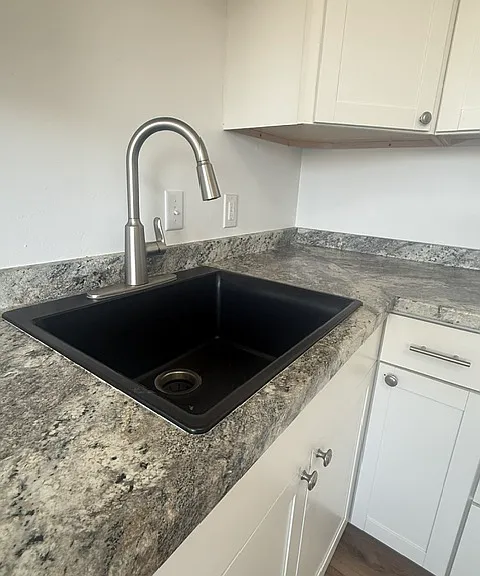 366 W South St — Photo 23