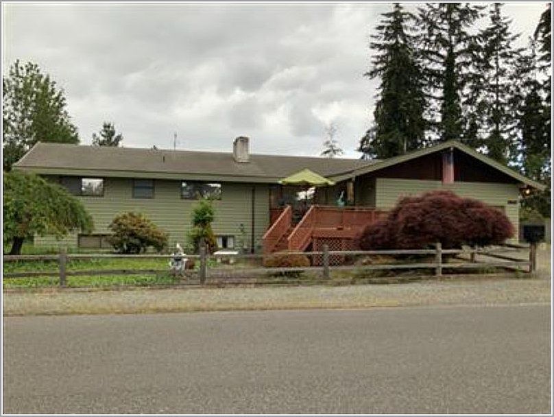 1st image of 4601 NE 17th St