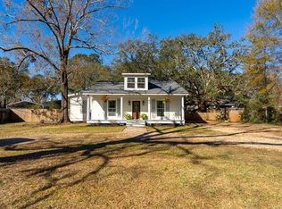57 Oak Park Dr, Madisonville, LA 70447