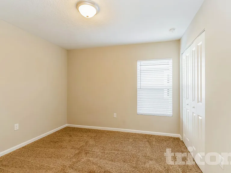 1610 Liberty Tree Pl — Photo 11