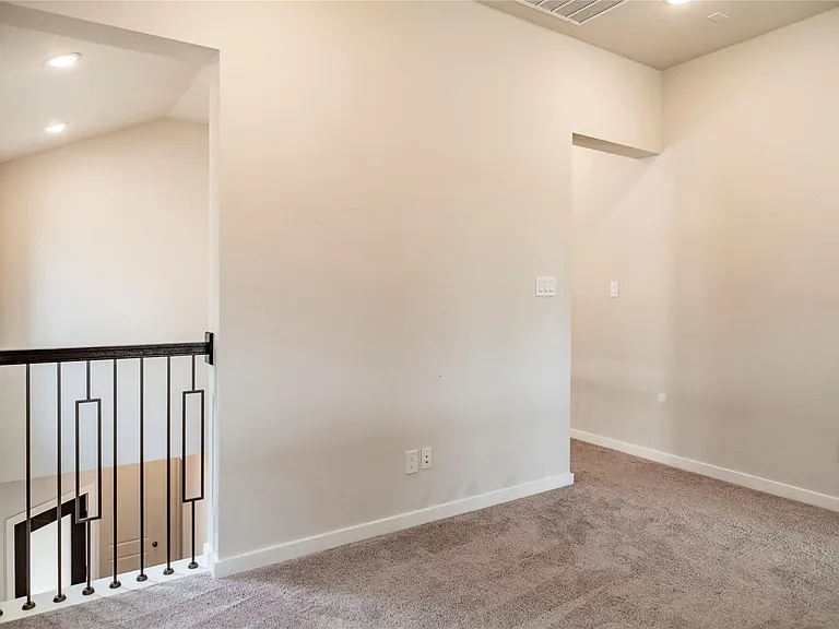 6526 Bramble Cove Ln — Photo 17