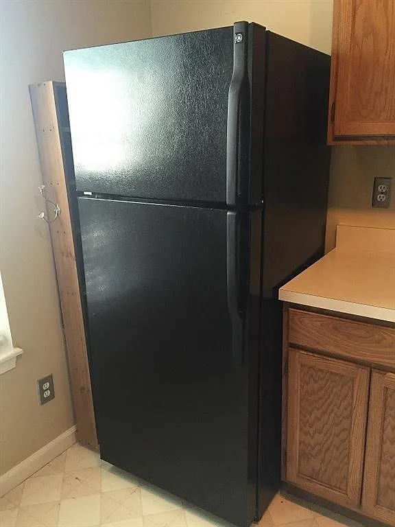 225 Walter Ct photo 1
