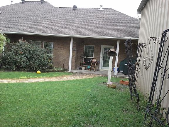 4th image of 4241 Fm 813