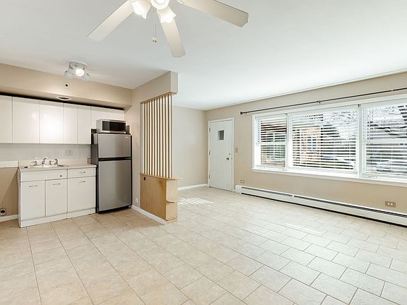 4th image of 720 N Western Ave APT 4