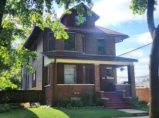 (Undisclosed Address), Oak Park, IL 60304