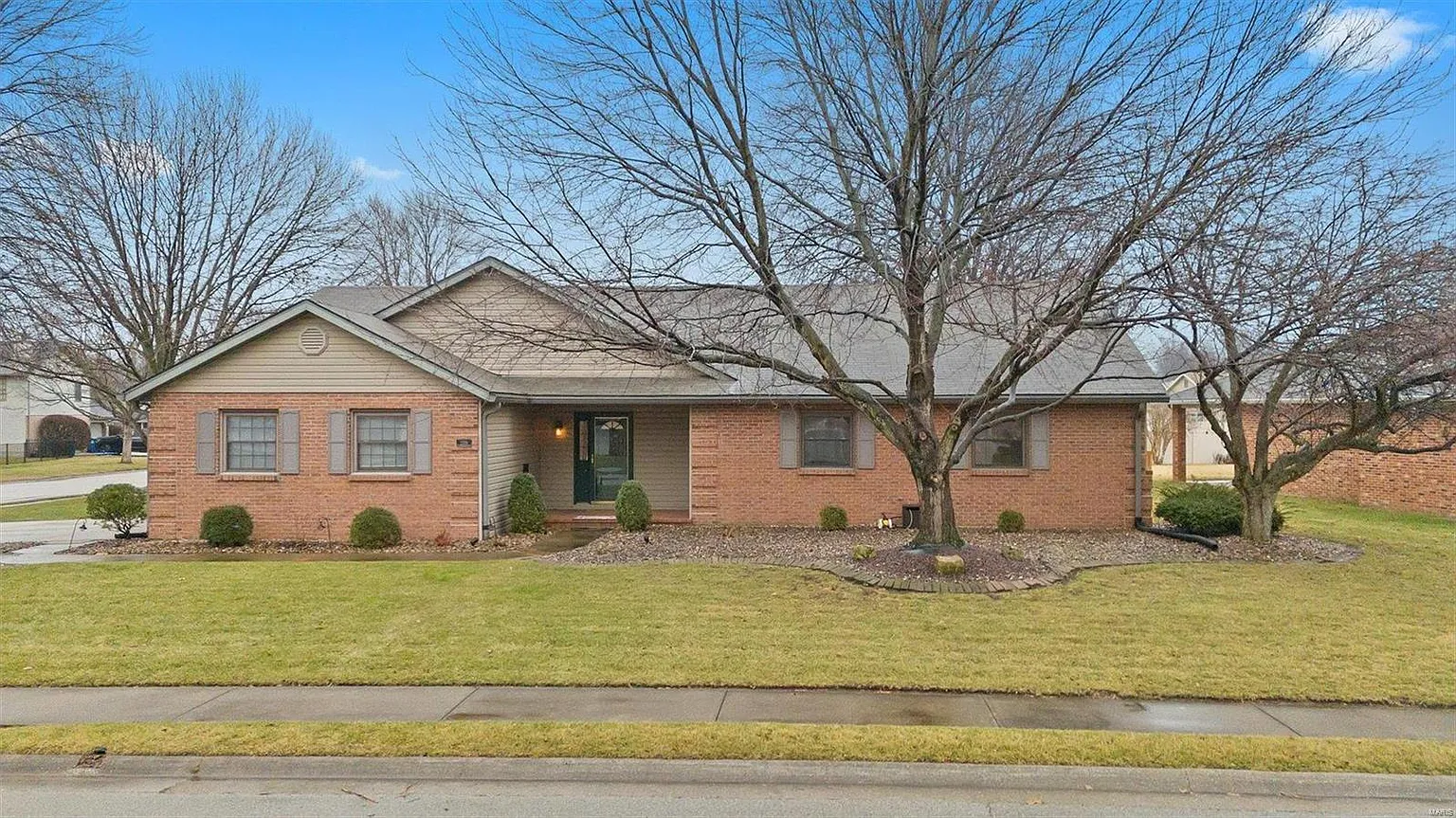 200 Calais Ct photo 1