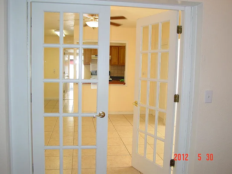2805 Paine Ln — Photo 13