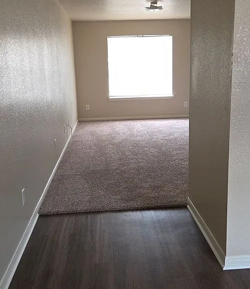 3204 Hereford Ln — Photo 17