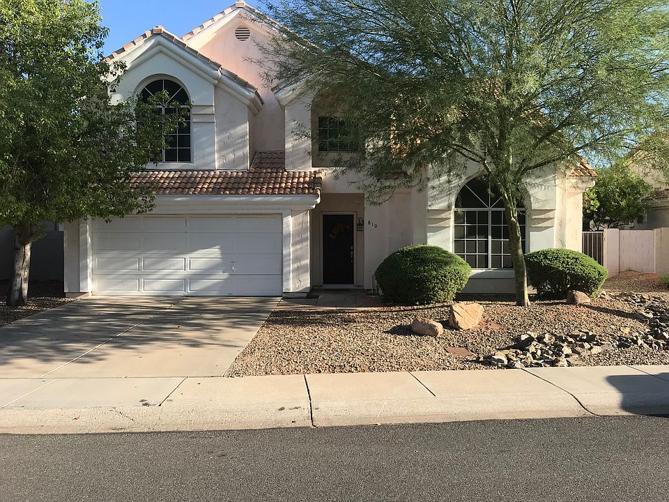 1st image of 810 W Iris Dr