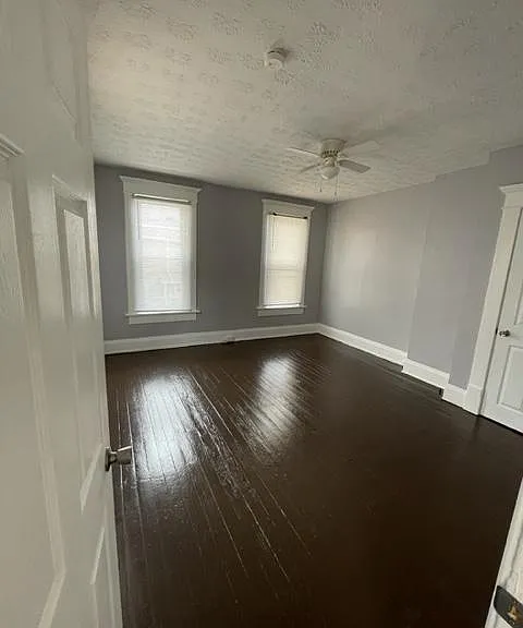 873 Heyl Ave — Photo 8