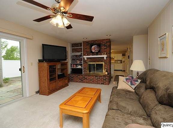 Home for Sale in Quincy, IL $189,000