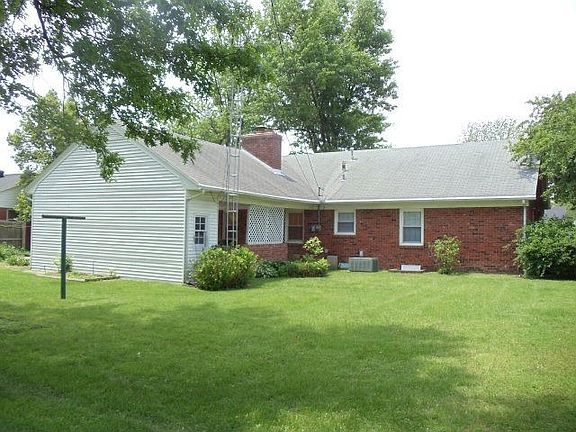 2nd image of 3417 S Griffith Ave