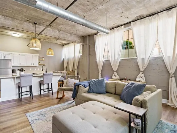 321 W 7th St APT 103, Kansas City, MO 64105
