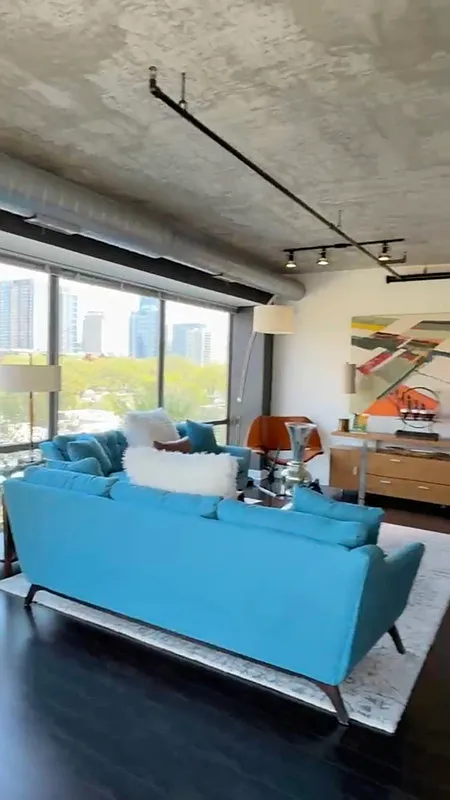 2 bed, 2.0 bath, 1150 sqft, $3,690 — Photo 1