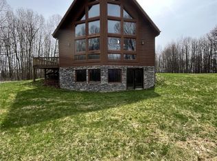 228 Camelot Rd, Portersville, PA 16051