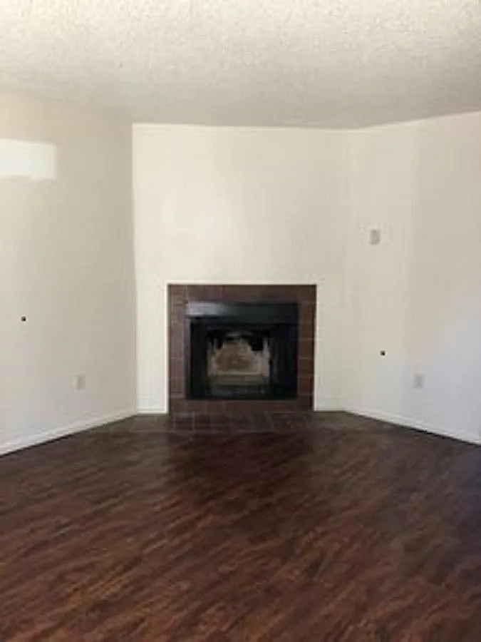 Building Photo - 1628 E Pitkin St #C