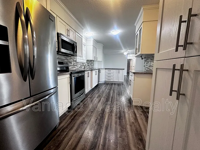 5235 Chase Rd — Photo 4