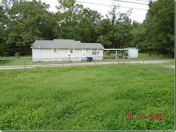 3rd image of 1014 Chester Ave