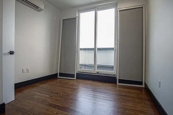 Rented by Lofts and Flats LLC | media 22