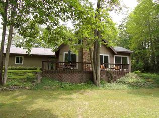 8261 W Blue Rd, Lake City, MI 49651