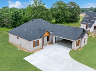 1107 Twisted Oak Way, Greenwood, AR 72936