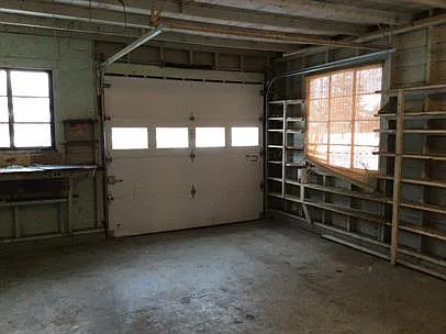 524 N Kinney Ave — Photo 3