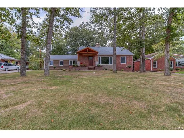 8710 General Grant Ln photo 1