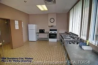6266 Thornberry Cres — Photo 38