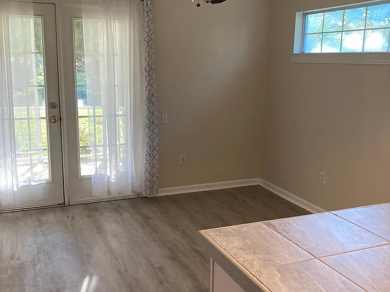 3061 Queensgate Way — Photo 24