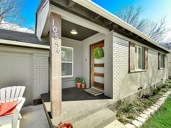 3rd image of 10546 Wood Dale Dr